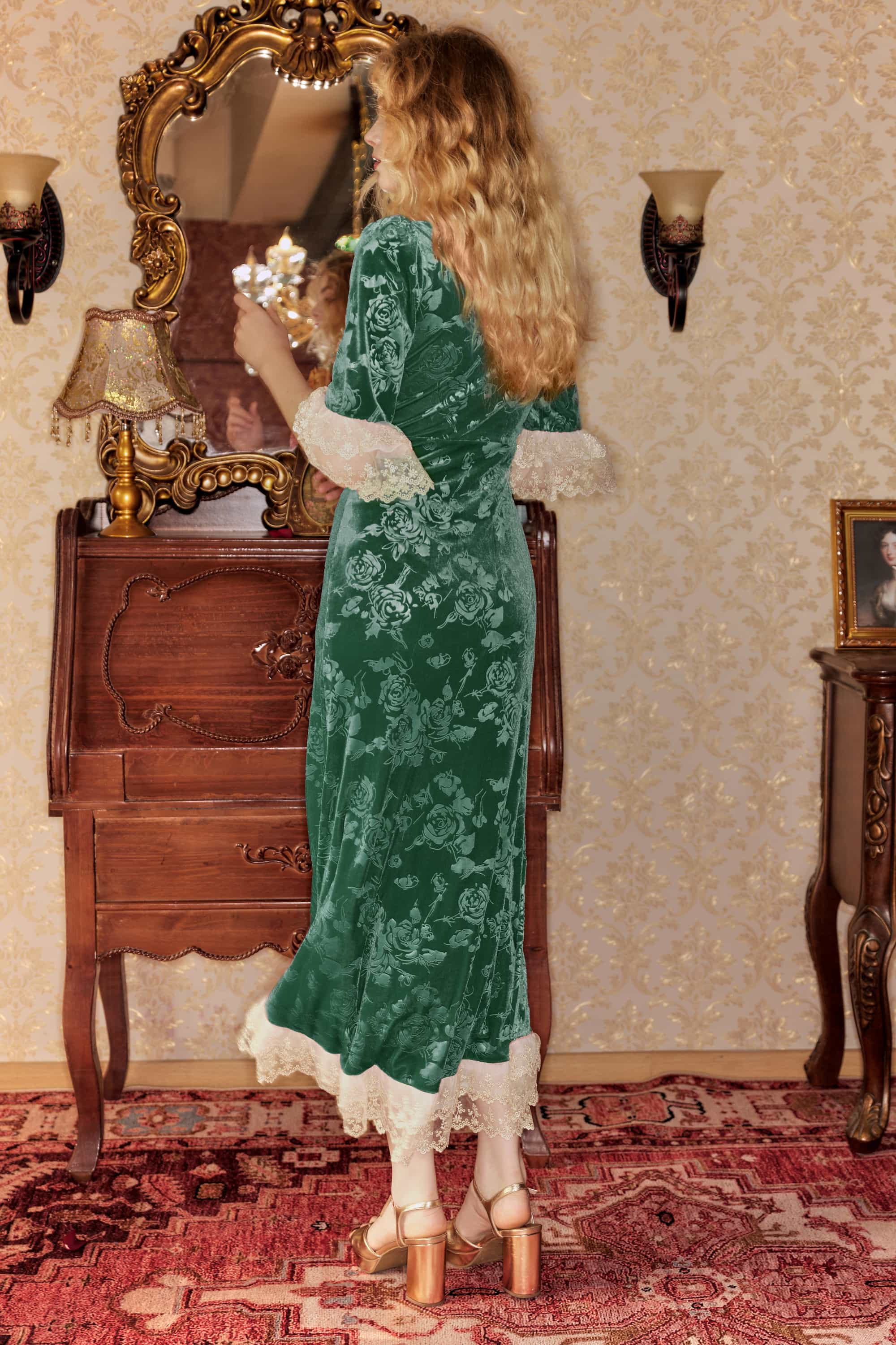 Gwyneth Lace Velvet Maxi Dress in Green